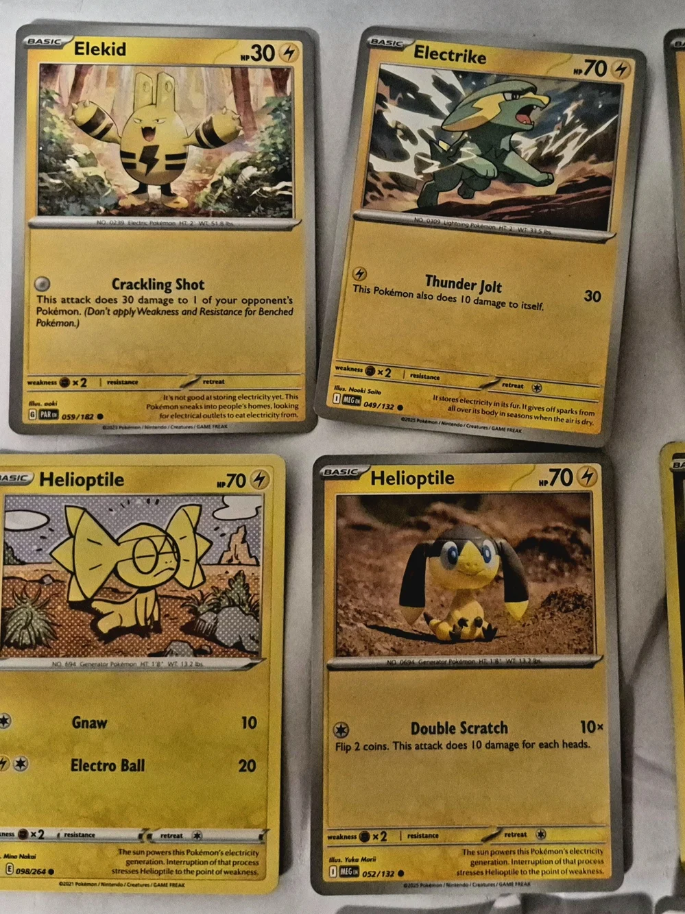 Nintendo Pokémon trading card lot Yellow & Blue